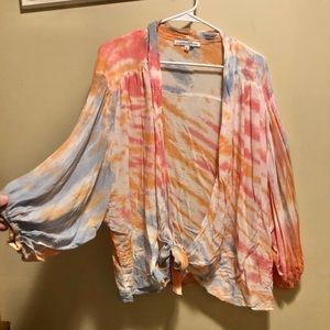 Loose fitting lightweight cardigan